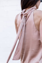 Load image into Gallery viewer, Champagne Satin Halter Top