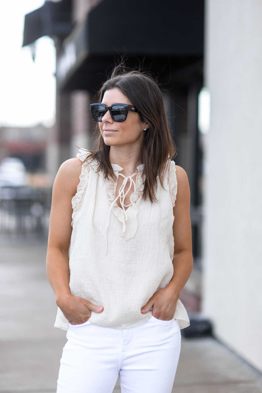 Egg white v-neck top